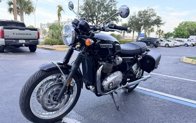 2023 Triumph Bonneville T120 Black Jet Black