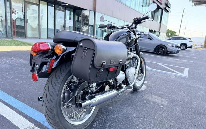 2023 Triumph Bonneville T120 Black Jet Black
