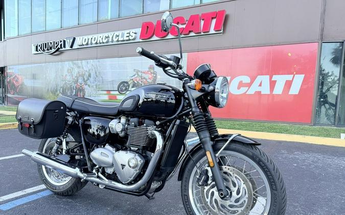 2023 Triumph Bonneville T120 Black Jet Black