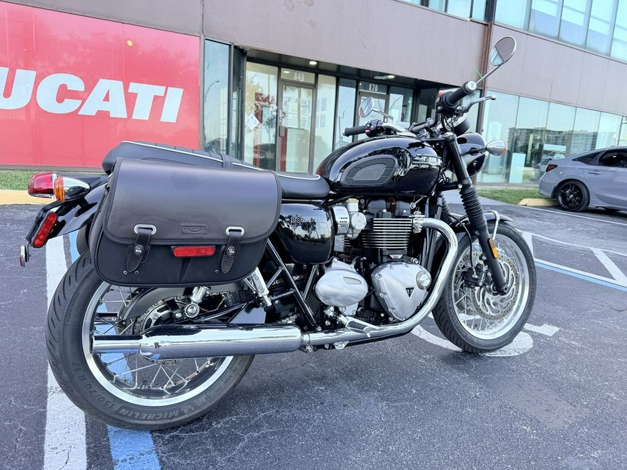 2023 Triumph Bonneville T120 Black Jet Black