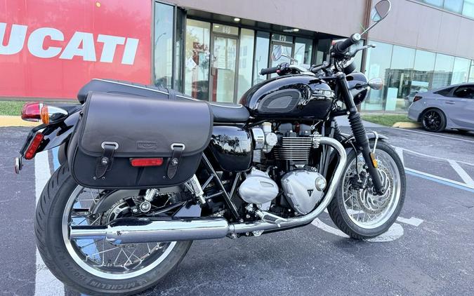 2023 Triumph Bonneville T120 Black Jet Black