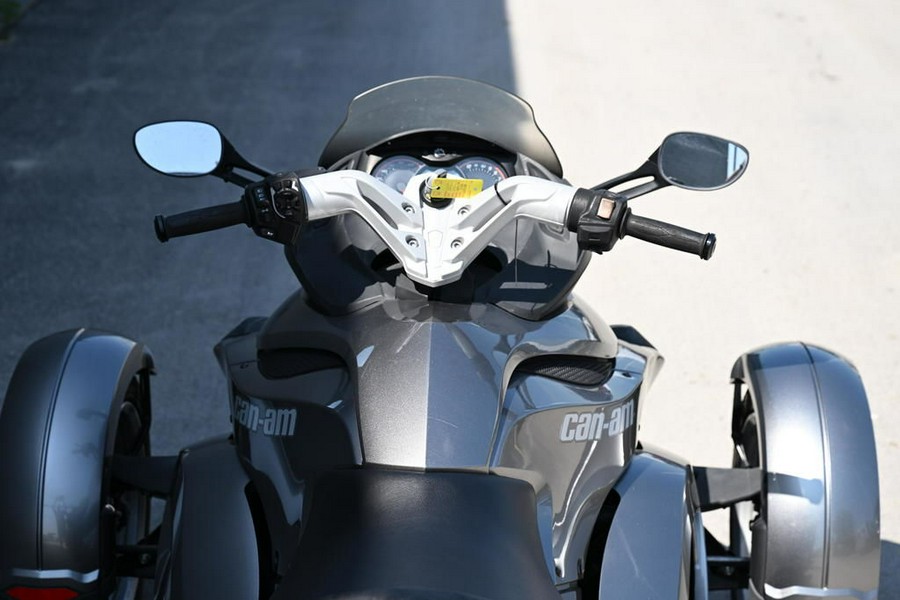 2013 Can-Am® Spyder® RS SM5