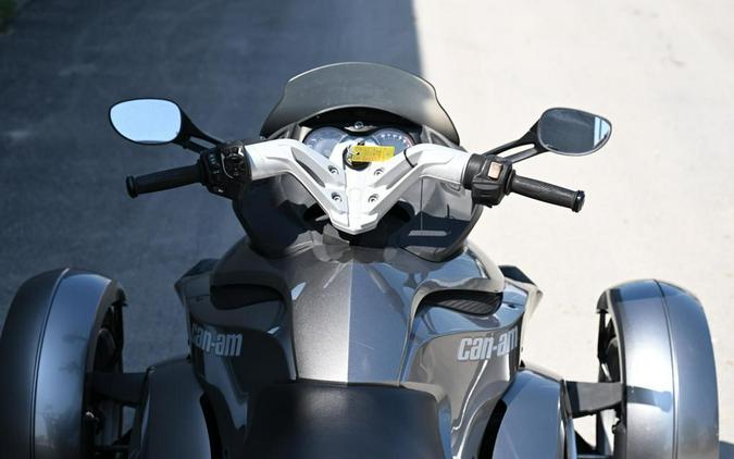 2013 Can-Am® Spyder® RS SM5