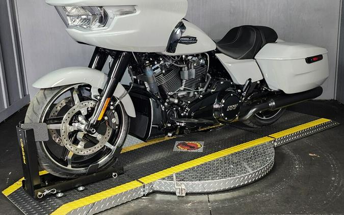2025 Harley-Davidson Road Glide® FLTRX BILLIARD GRAY