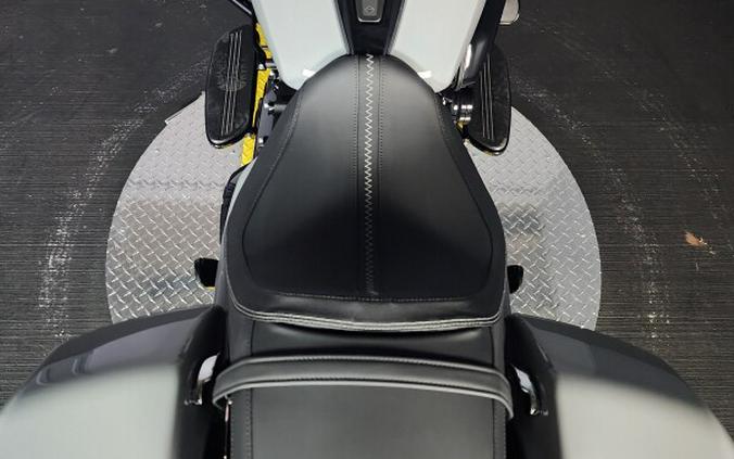 2025 Harley-Davidson Road Glide® FLTRX BILLIARD GRAY