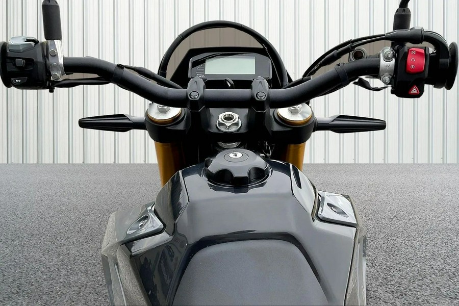 2025 Suzuki DR-Z 4S Base