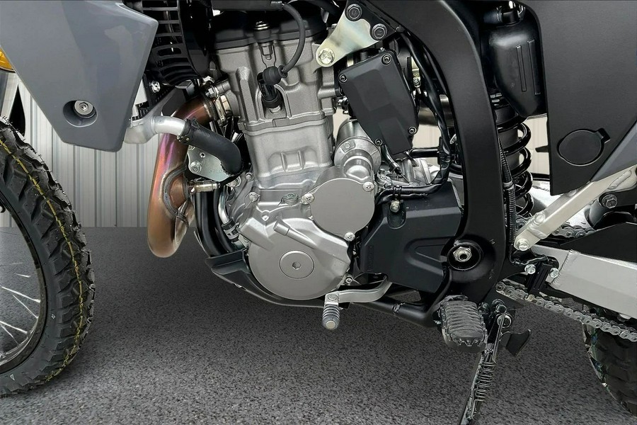 2025 Suzuki DR-Z 4S Base