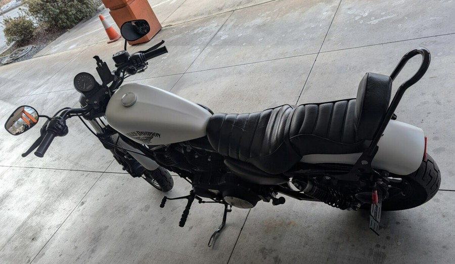 XL 883N 2018 Iron 883™