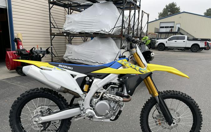 2024 Suzuki RM-Z450 First Look [with RM Army Kit]