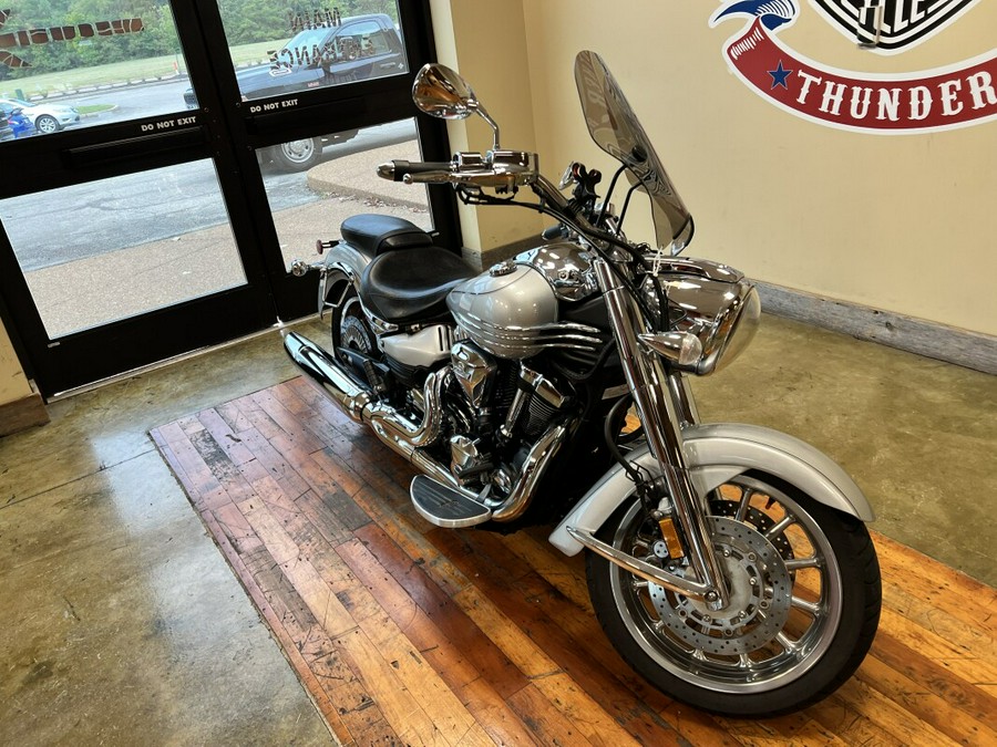 Used 2009 Yamaha XV1900 Roadliner Motorcycle For Sale Near Memphis, TN