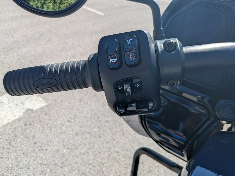 2025 Indian Motorcycle Challenger® Dark Horse®