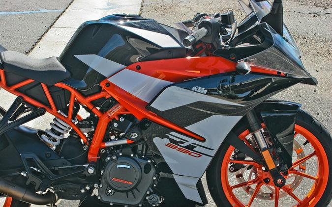 2017 KTM RC 390 ABS