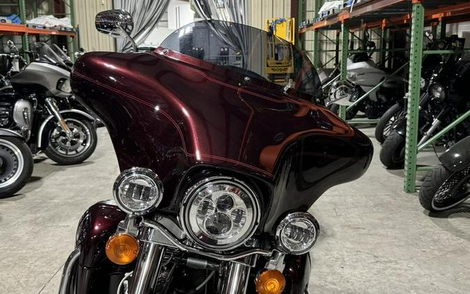 2006 Harley-Davidson® FLHTCUI - Ultra Classic® Electra Glide®