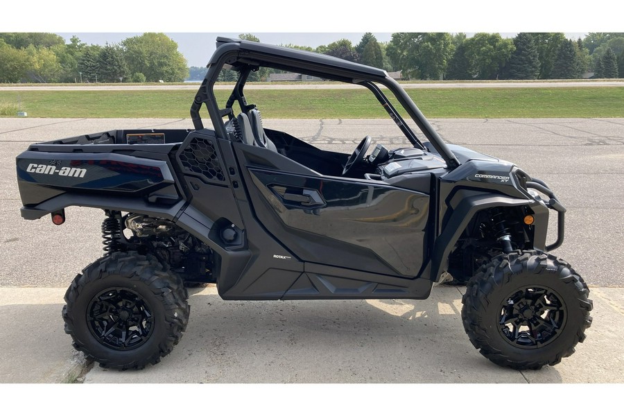 2025 Can-Am COMMANDER XT 700