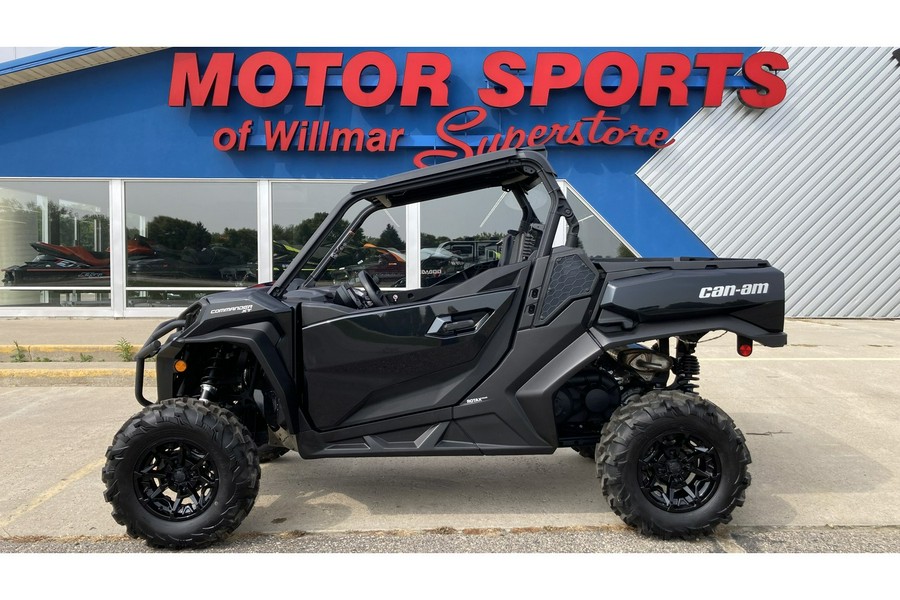 2025 Can-Am COMMANDER XT 700