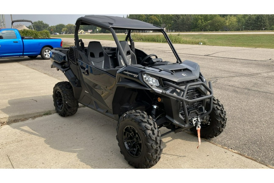 2025 Can-Am COMMANDER XT 700