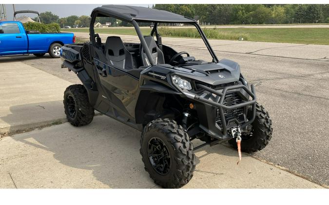 2025 Can-Am COMMANDER XT 700