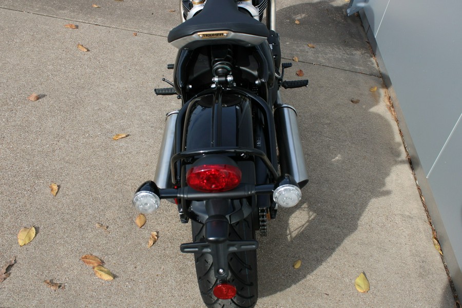 2025 Triumph Bonneville Bobber