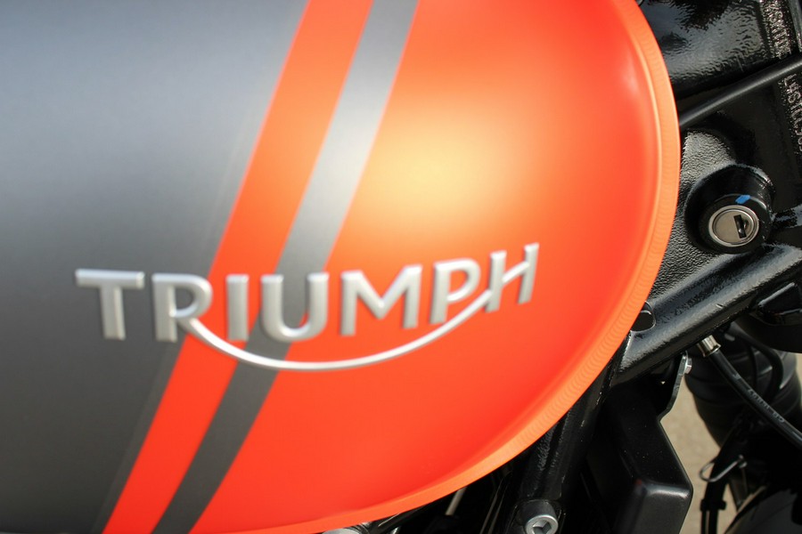 2025 Triumph Bonneville Bobber