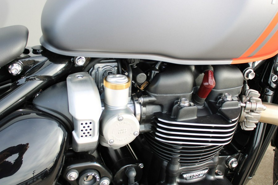 2025 Triumph Bonneville Bobber