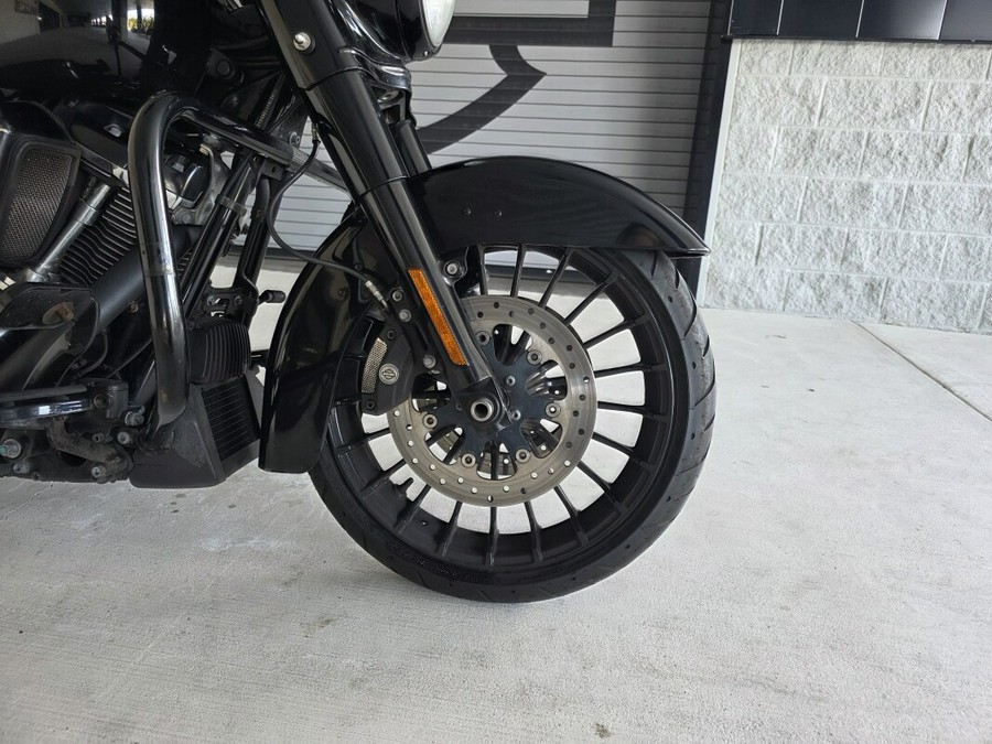 2019 Harley-Davidson® Road King® Special