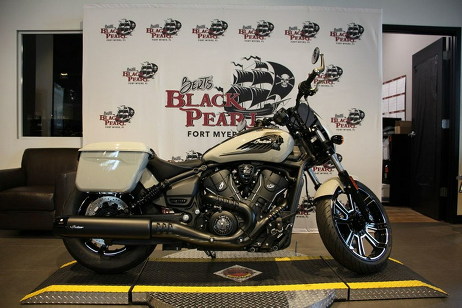 2026 Indian SPORT SCOUT RT, CHALK, 49ST