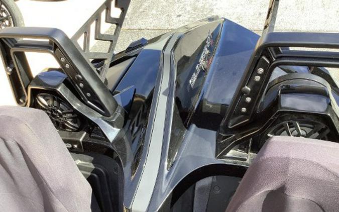 2024 Slingshot MANUAL R MODEL