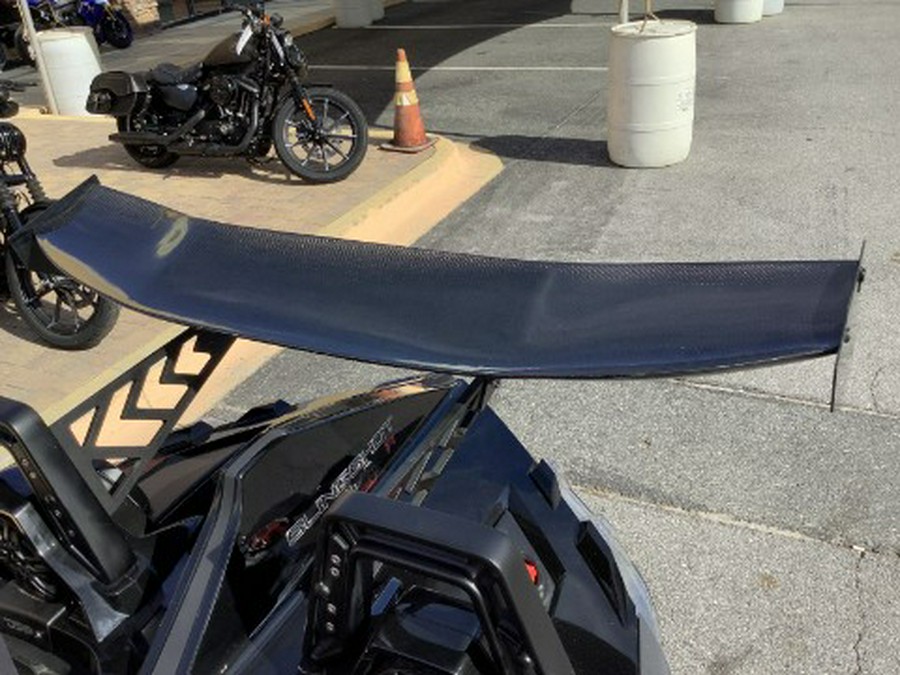 2024 Slingshot MANUAL R MODEL