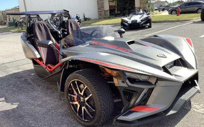 2024 Slingshot MANUAL R MODEL
