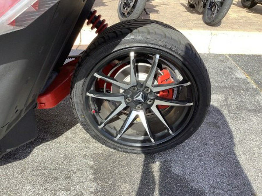 2024 Slingshot MANUAL R MODEL