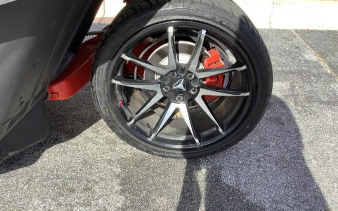 2024 Slingshot MANUAL R MODEL