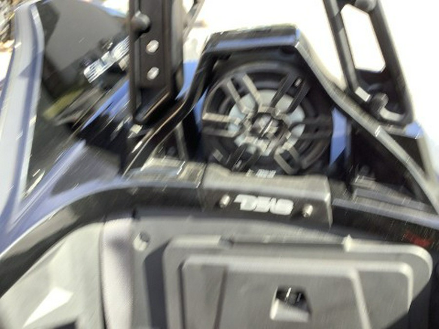 2024 Slingshot MANUAL R MODEL