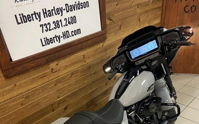 2024 Harley-Davidson® Street Glide® Billiard Gray - Black Finish FLHX
