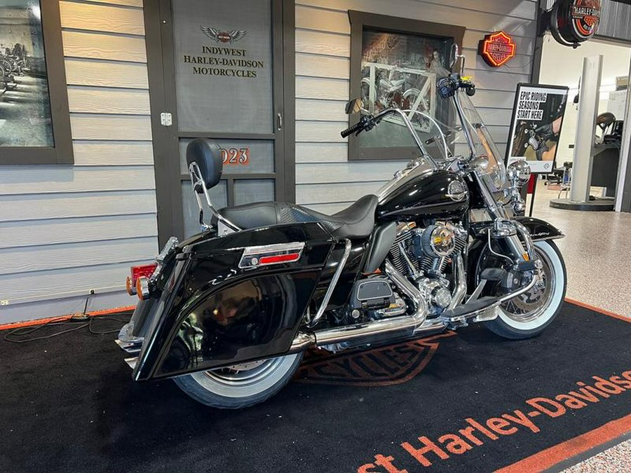 2009 Harley-Davidson® FLHRC - Road King® Classic