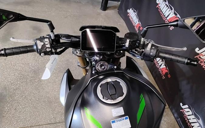 2026 Kawasaki Z900 SE ABS