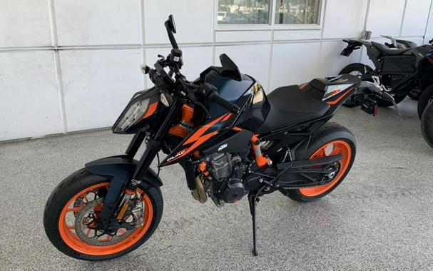 2023 KTM 890 DUKE R