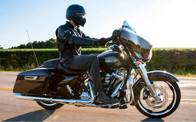 2021 Harley-Davidson® Street Glide® Base