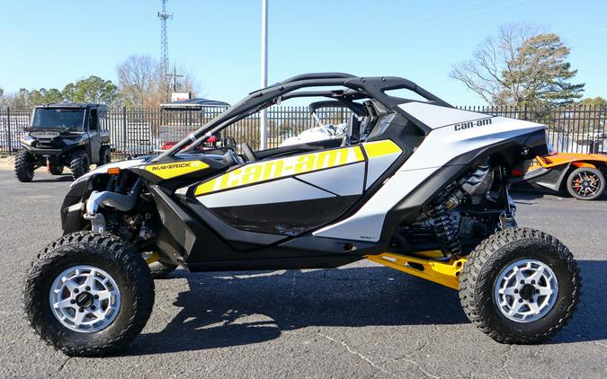 2024 Can-Am® Maverick R 999T DCT