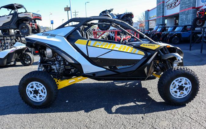 2024 Can-Am® Maverick R 999T DCT