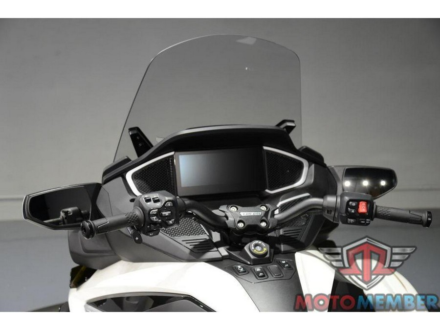 2026 Can-Am Spyder RT Limited Platine