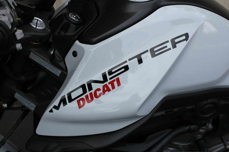 2024 Ducati Monster Plus