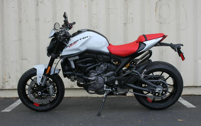 2024 Ducati Monster Plus