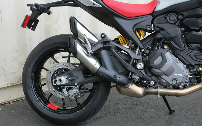 2024 Ducati Monster Plus