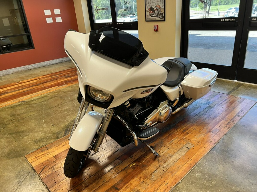 Used 2024 Harley-Davidson Street Glide Grand American Touring Motorcycle For Sale Near Memphis, TN