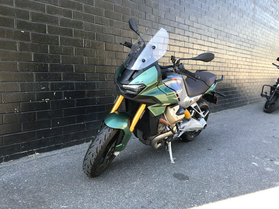 2024 Moto Guzzi V100 Mandello S
