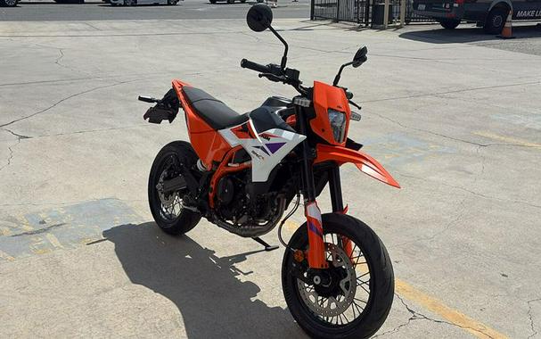 New 2026 KTM 390 SMC R
