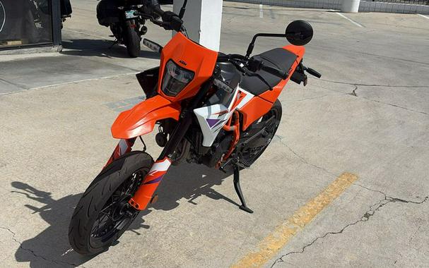 New 2026 KTM 390 SMC R