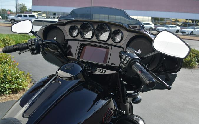 2021 Harley-Davidson CVO Tri Glide FLHTCUTGSE