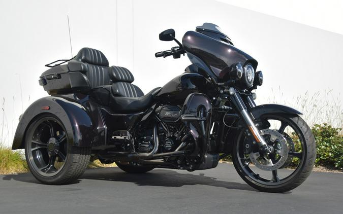 2021 Harley-Davidson CVO Tri Glide FLHTCUTGSE