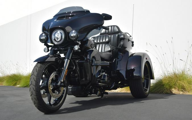 2021 Harley-Davidson CVO Tri Glide FLHTCUTGSE